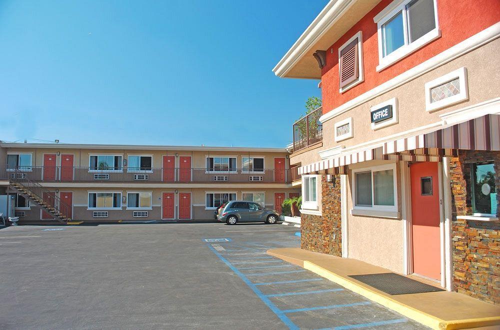 Motel Friendly Hills